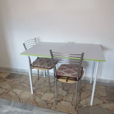 Studio Anna Veria Center Luaran gambar